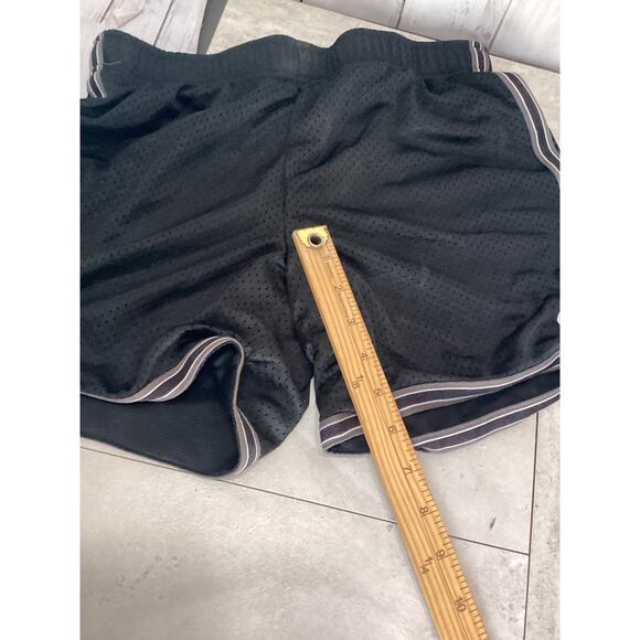 Nike Dri-Fit Black Women Mesh Shorts Size Large - Picture 5 of 5